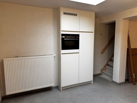 Volledige vernieuwde woning met 3 slpks - Foto 3