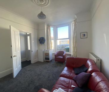 4 bedroom terraced house to rent - Photo 6