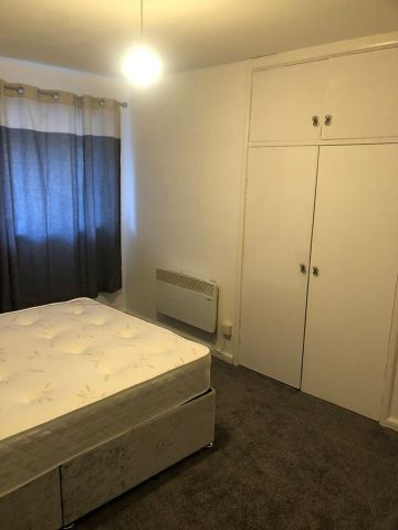 Room in a Shared House, Farrow Bank, LS12 - Photo 5