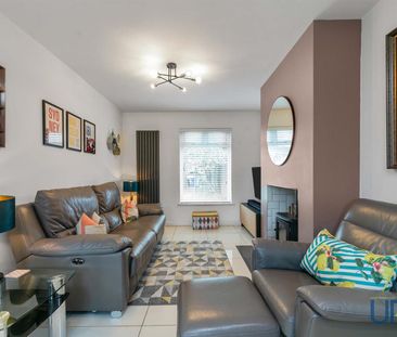 21 Ardmore Avenue, Finaghy Road North, - Photo 2