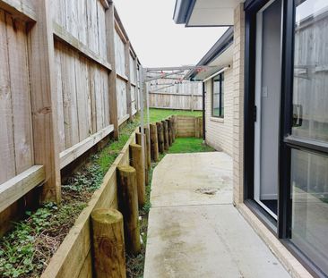 Spacious 4-Bedroom Family Home with Stunning Rural Views – Pokeno - Photo 5