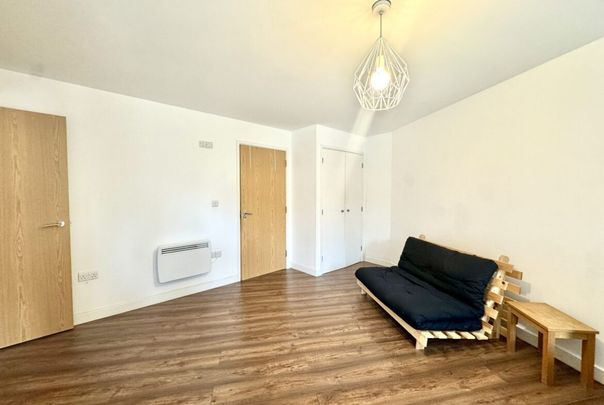 2 Bed Flat, Webber Street, SE1 - Photo 1