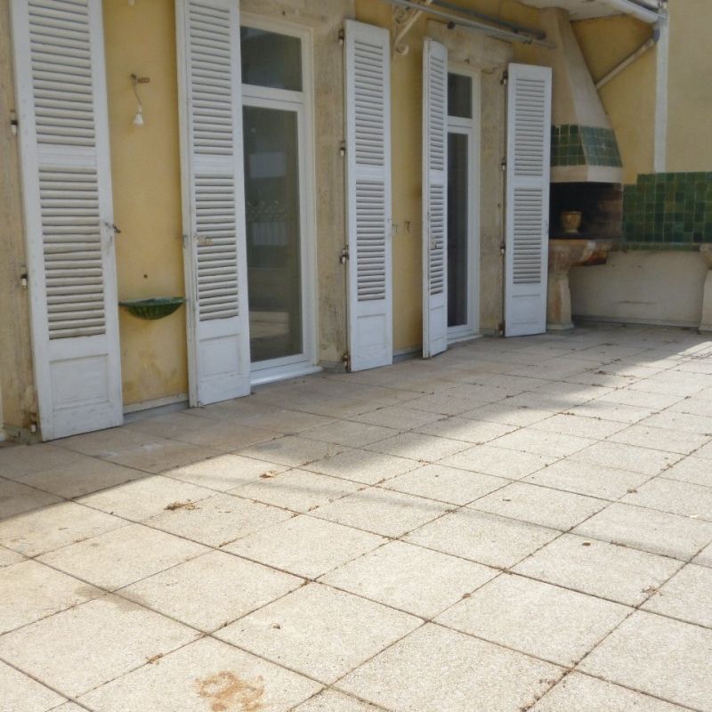 APT T3 BEZIERS + TERRASSE - Photo 1