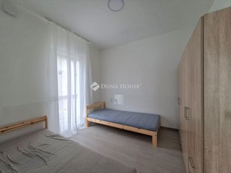 Kiadó újszerű állapotú ház - Székesfehérvár - Photo 3
