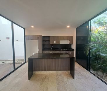 RENTA TOWNHOUSE EN PRIVADA LUANA CON ROOFTOP - Photo 3