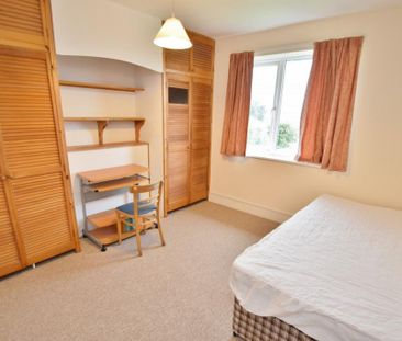 4 bedroom semi-detached house to rent - Photo 5