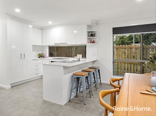 Convenient Living in Albany Creek - Photo 1