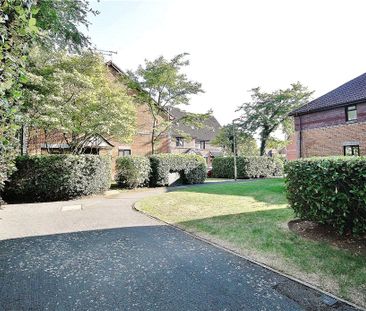 Dorchester Court, Oriental Road, Woking, Surrey, GU22 7DN - Photo 6