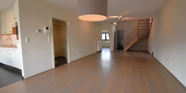Appartement te huur in Lanaken voor € 1.125 met 3 slaapkamers - Photo 1