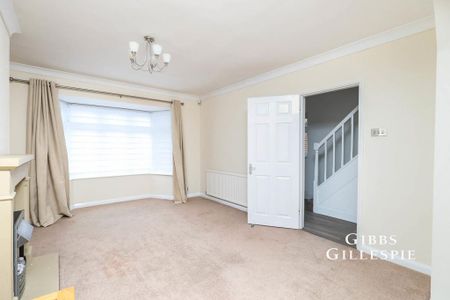 3 bedroom semi-detached house to rent - Photo 2