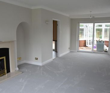 3 bedroom detached house to rent - Photo 2