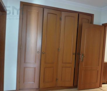 Apartamento T2 com cozinha equipada e garagem box - Foto 4
