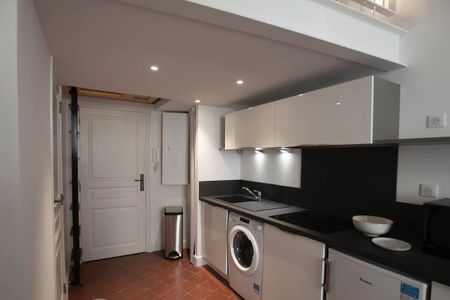 Studio en duplex aux pieds des arènes - Photo 5