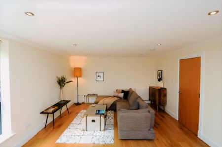 2Bedrooms, 2Bathrooms - Photo 4