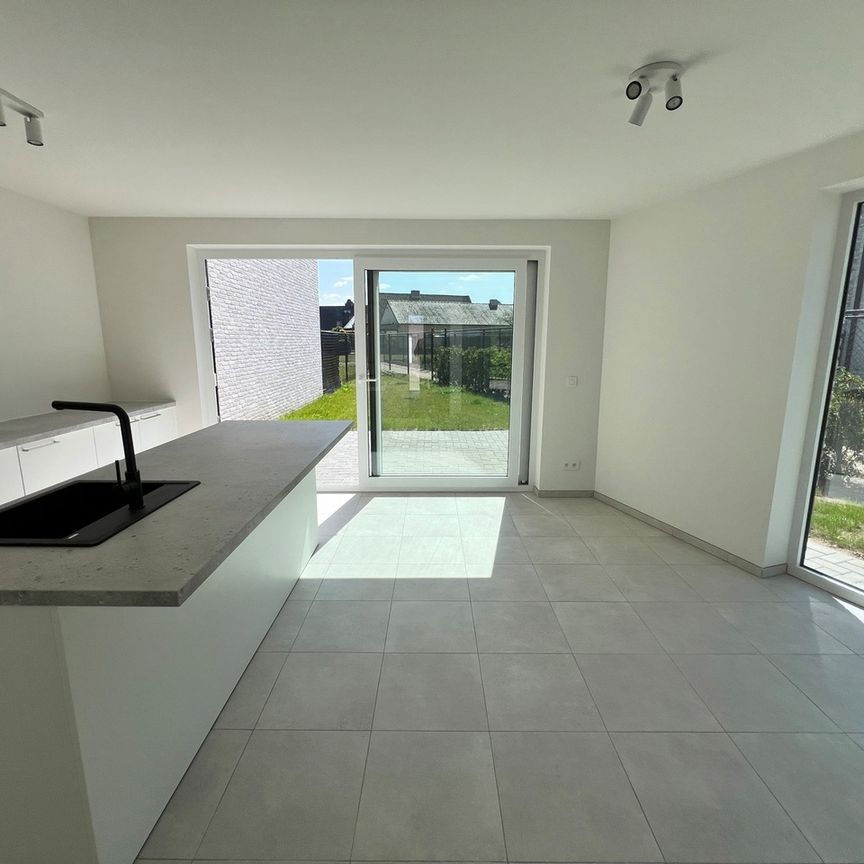 Huis - Te huur - Photo 1