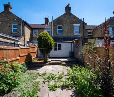 Old Tovil Road Room 3 - Photo 3