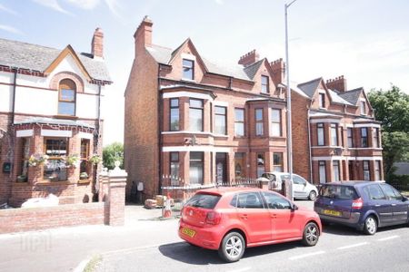 231 Cliftonville Road, Belfast, BT14 6JU - Photo 4