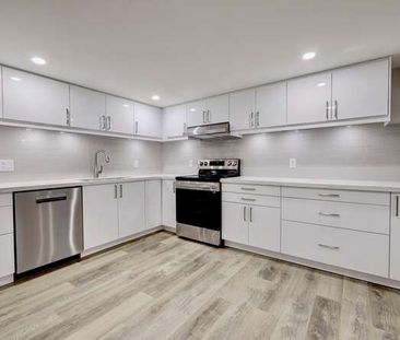 For Lease - 43 Firwood (Lower) Crescent, Toronto, Ontario - Photo 4