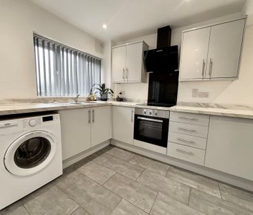 3 bedroom terraced house to rent - Photo 5