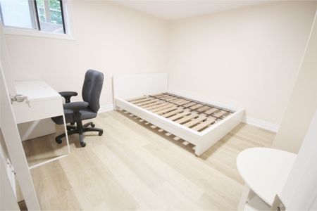 For Lease - 362 Hollyberry Trail Unit# Bsmt, Toronto, Ontario - Photo 5