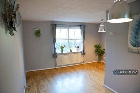 2 bedroom flat to rent - Photo 4