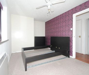 2 bedroom flat to rent - Photo 6