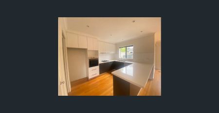 Modern Family Living in a Sought-After Ringwood East Location - Photo 2