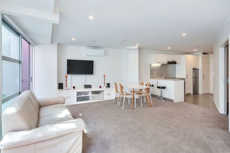 City Slicker - Elevated Urban Sophistication - Photo 2