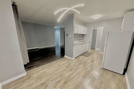 For Lease - 635 Wonderland Road Unit# 9, London South, Ontario - Photo 3