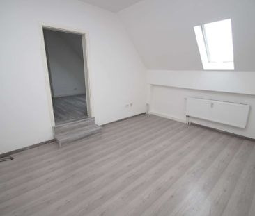 gemütliche 2-Zimmer-Whg mit Wohnküche, Wanne+Dusche – 1 Monat Kaltm... - Photo 4