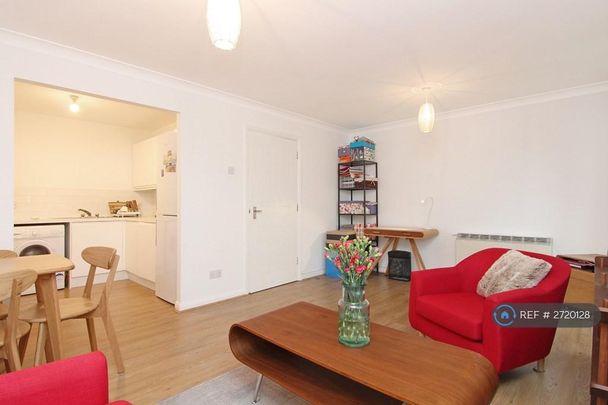 1 bedroom flat to rent - Photo 1