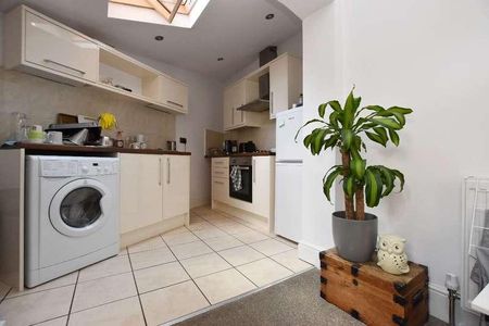 Flat, Holly Road, Edgbaston, Birmingham, B16 - Photo 4