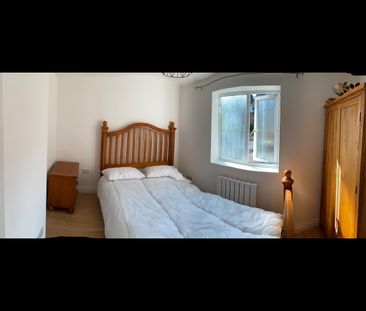 3 Bed Flat, Champion Road, SE26 - Photo 2