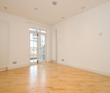 2 bedroom penthouse to rent - Photo 1