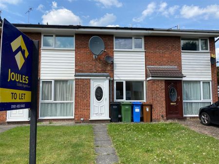 2 bedroom mews to rent - Photo 4