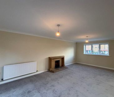 4 bedroom detached house to rent - Photo 1