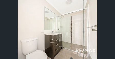 Stylish Family Duplex with Space, Comfort & Convenience - Photo 2