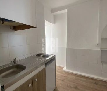 Location Appartement 1 pièce 33m² TOULON 83000 - Photo 3