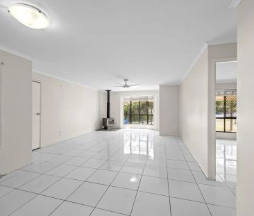 “Charming Family Home with Spacious Backyard and Entertaining Area” - Photo 6