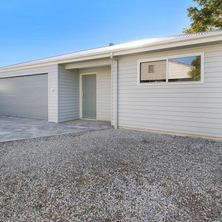 2/190 Lawrence Street - Photo 2