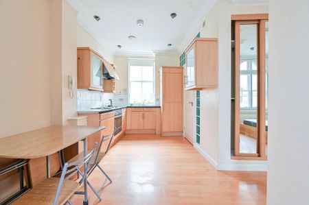 Studio to rent - Photo 2