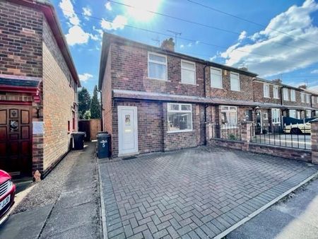 2 bedroom semi-detached house to rent - Photo 3