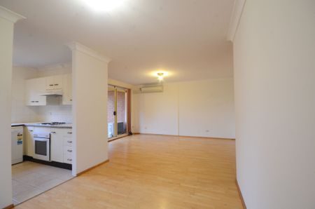 Bright&comma; Spacious and Convenient&excl;&excl; - Photo 2