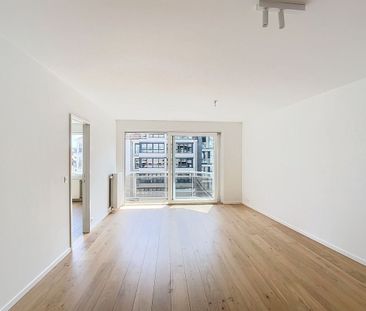 Appartement te huur in Heist voor € 890 met 2 slaapkamers - foto 2