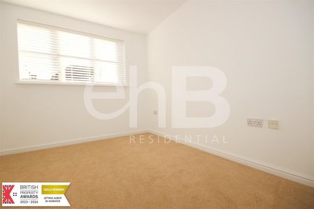 Executive Apartment, Warwick - Photo 3