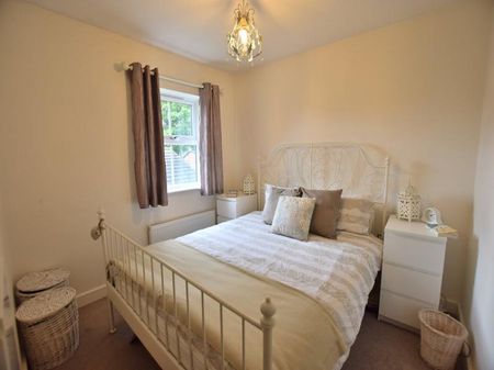 3 Bedroom Terraced To Let - Photo 5