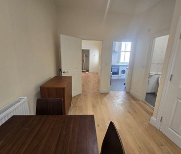 1 Bed Flat, Lewisham High St, SE13 - Photo 4