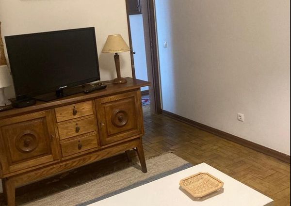 Quarto individual Coimbra rua Santos Rocha