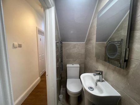 3 bedroom end of terrace house to rent - Photo 5