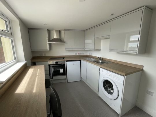 Hanover St, Swansea, SA1 - Photo 1